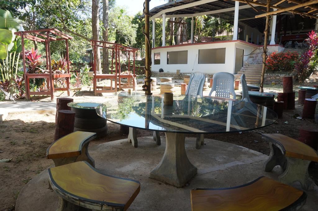 Han Rainforest Resort 쿠알라타한 외부 사진
