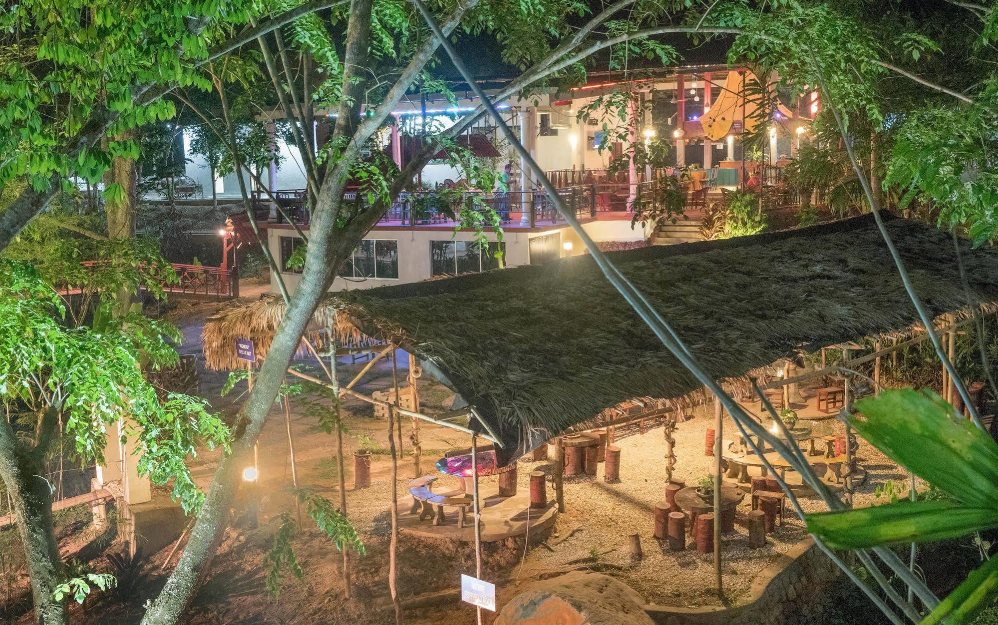Han Rainforest Resort 쿠알라타한 외부 사진